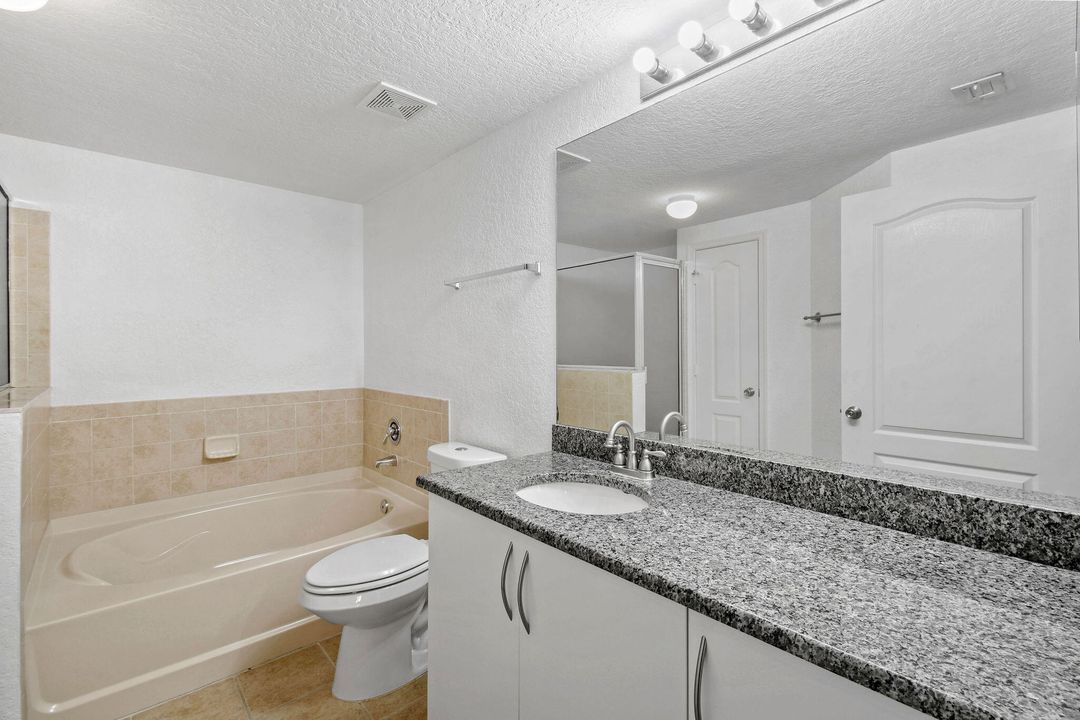 For Rent: $1,950 (3 beds, 2 baths, 1467 Square Feet)