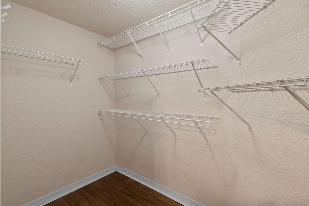 For Rent: $1,950 (3 beds, 2 baths, 1467 Square Feet)