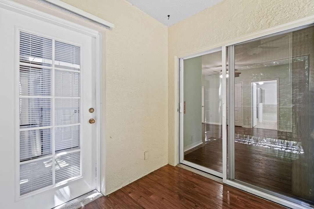 For Rent: $1,950 (3 beds, 2 baths, 1467 Square Feet)