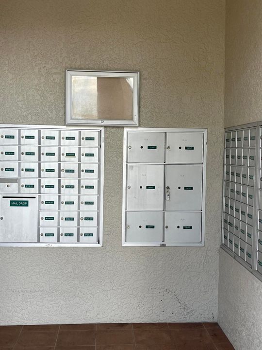 For Rent: $1,950 (3 beds, 2 baths, 1467 Square Feet)