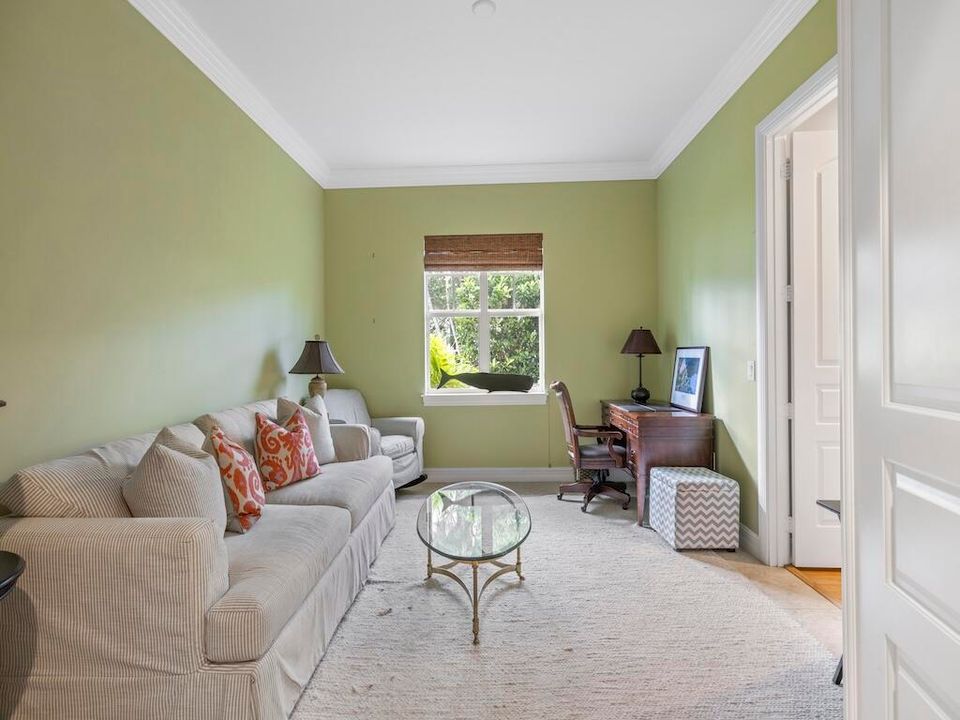 For Sale: $749,000 (3 beds, 3 baths, 2829 Square Feet)