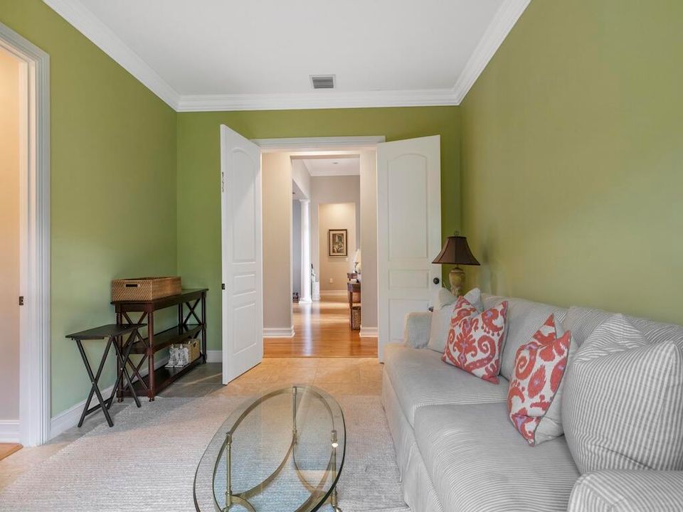 For Sale: $749,000 (3 beds, 3 baths, 2829 Square Feet)