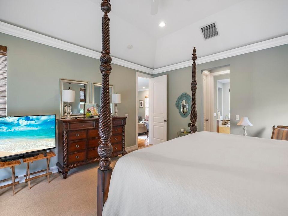 For Sale: $749,000 (3 beds, 3 baths, 2829 Square Feet)