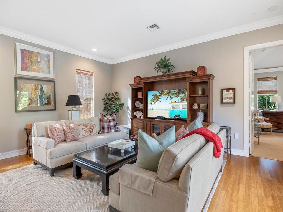 For Sale: $749,000 (3 beds, 3 baths, 2829 Square Feet)