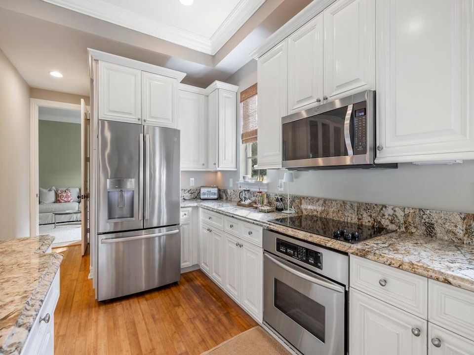 For Sale: $749,000 (3 beds, 3 baths, 2829 Square Feet)