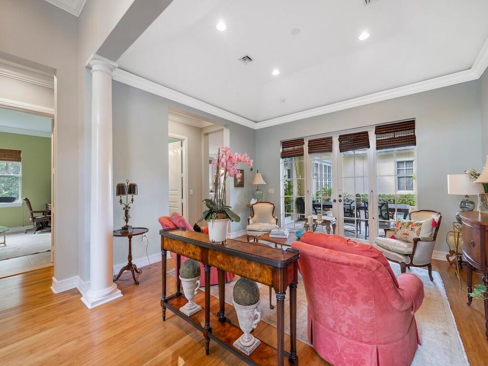 For Sale: $749,000 (3 beds, 3 baths, 2829 Square Feet)