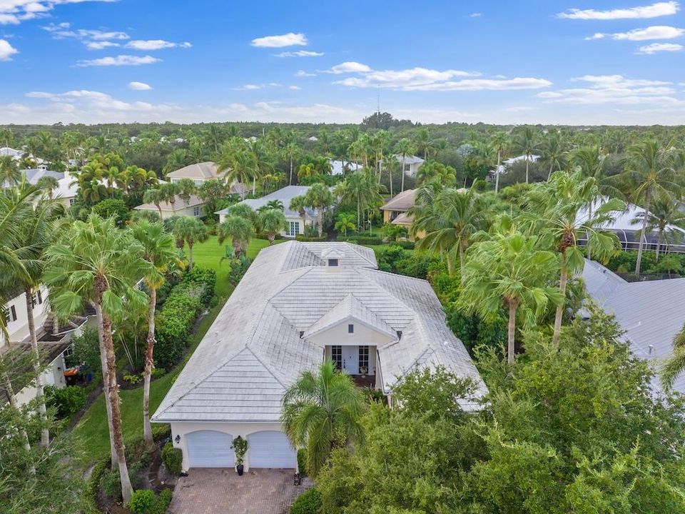 For Sale: $749,000 (3 beds, 3 baths, 2829 Square Feet)