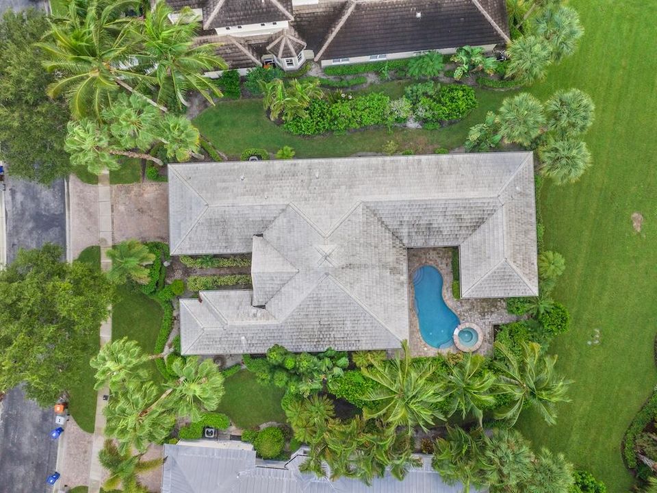 For Sale: $749,000 (3 beds, 3 baths, 2829 Square Feet)