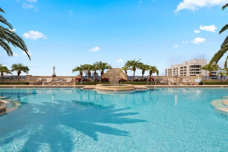 Под контрактом: $4,500 (1 спален, 1 ванн, 1020 Квадратных фут)