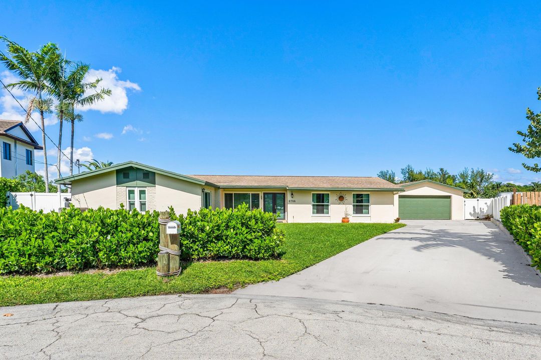 待售: $1,395,000 (3 贝兹, 2 浴室, 1952 平方英尺)