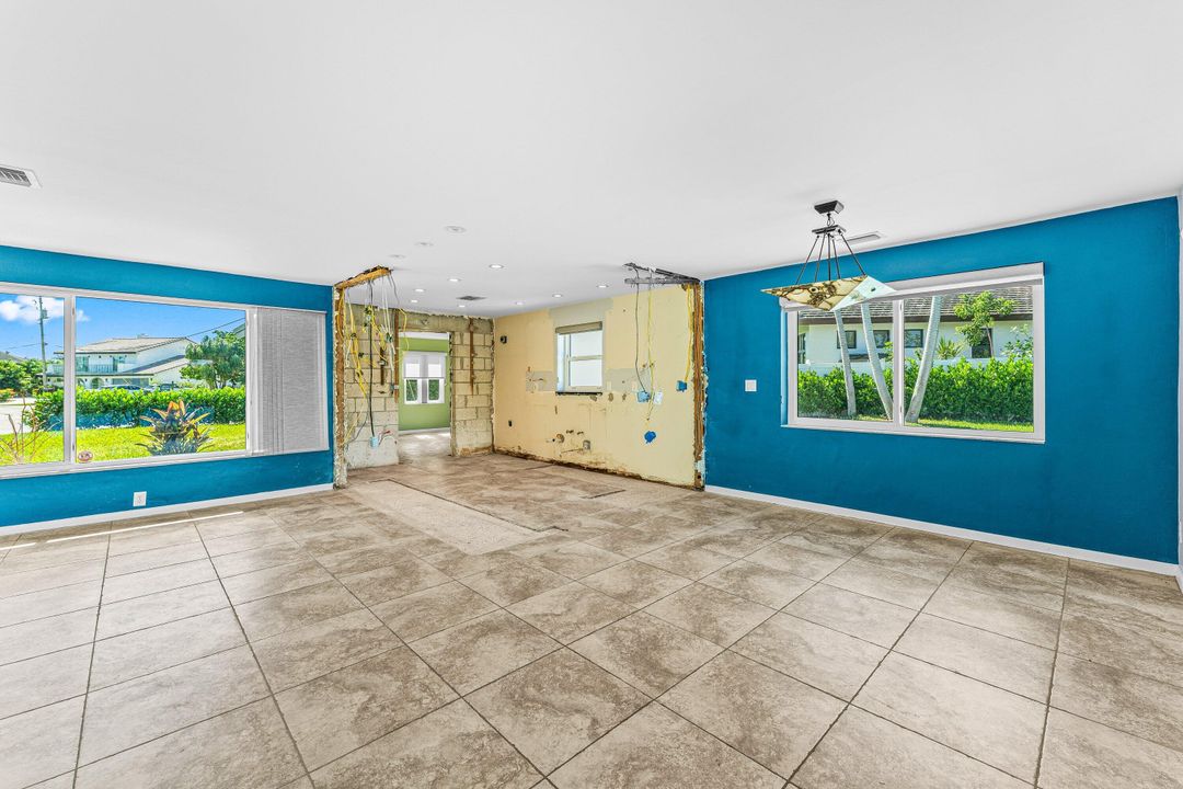 待售: $1,395,000 (3 贝兹, 2 浴室, 1952 平方英尺)