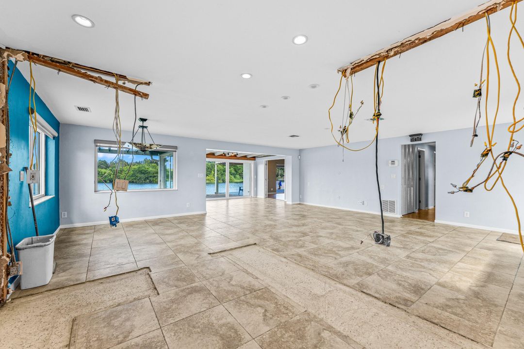 待售: $1,395,000 (3 贝兹, 2 浴室, 1952 平方英尺)