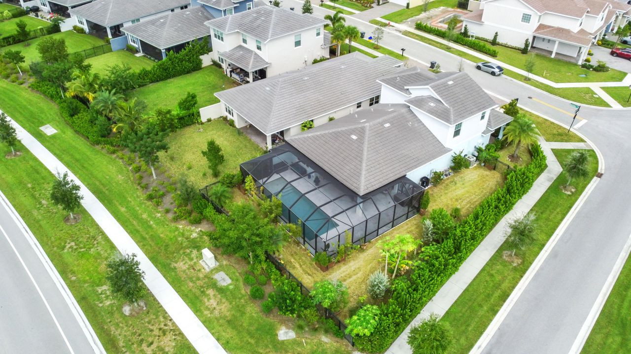 For Sale: $835,000 (4 beds, 3 baths, 2396 Square Feet)