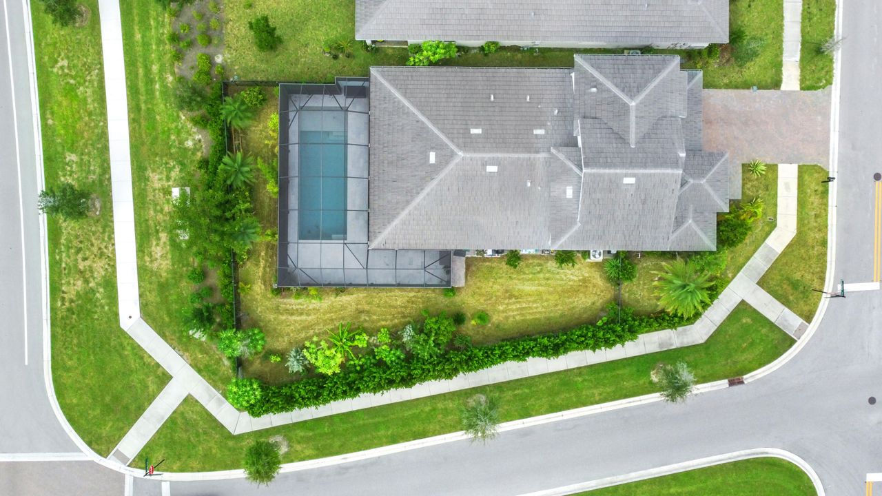 For Sale: $835,000 (4 beds, 3 baths, 2396 Square Feet)