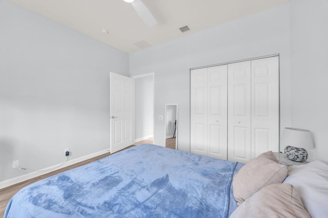 Active With Contract: $3,000 (2 beds, 2 baths, 1719 Square Feet)