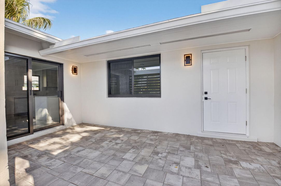 В аренду: $9,500 (2 спален, 1 ванн, 1203 Квадратных фут)