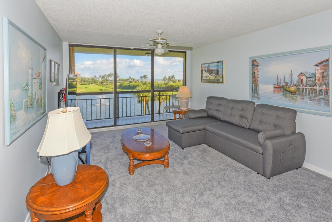 Active With Contract: $3,000 (2 beds, 2 baths, 1332 Square Feet)