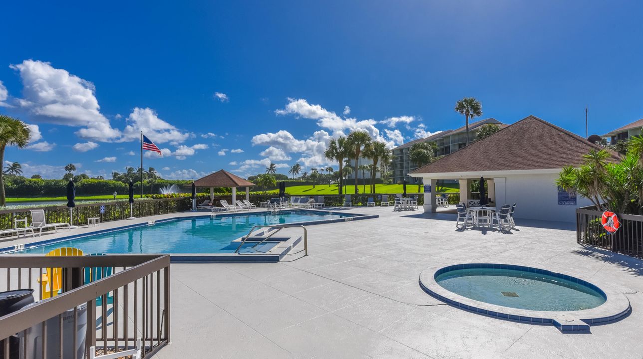 Active With Contract: $3,000 (2 beds, 2 baths, 1332 Square Feet)