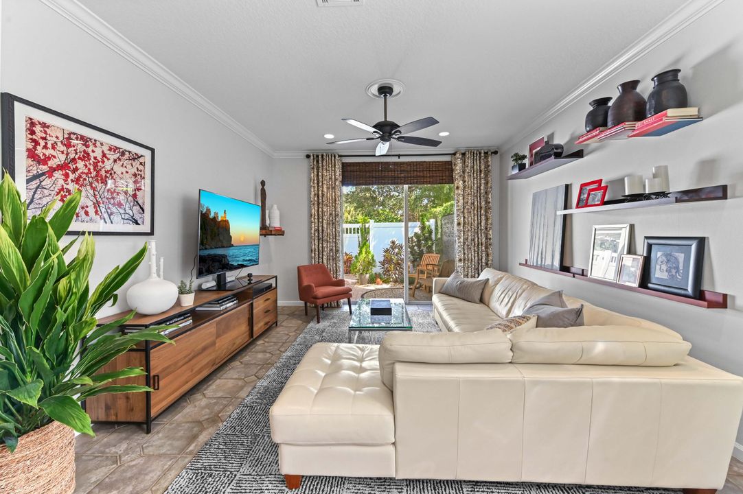 Active With Contract: $595,000 (3 beds, 2 baths, 1688 Square Feet)