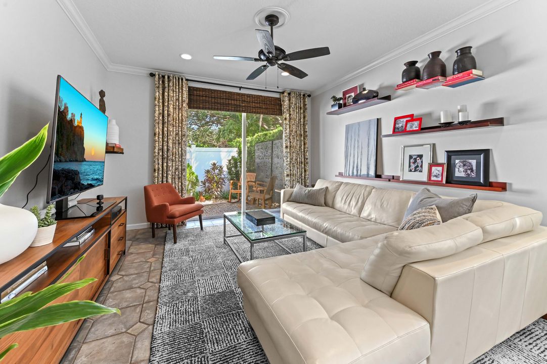 Active With Contract: $595,000 (3 beds, 2 baths, 1688 Square Feet)