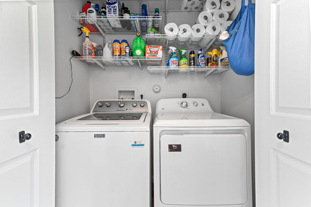 Active With Contract: $595,000 (3 beds, 2 baths, 1688 Square Feet)