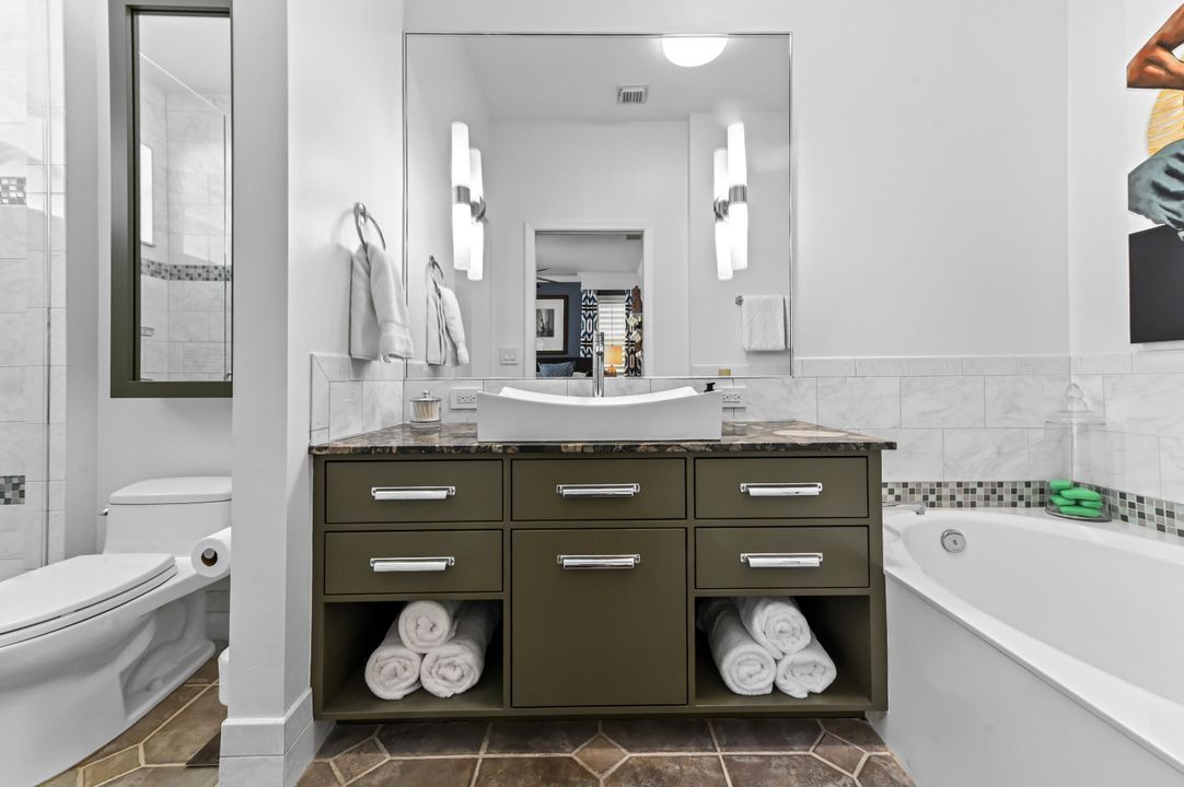 Active With Contract: $595,000 (3 beds, 2 baths, 1688 Square Feet)