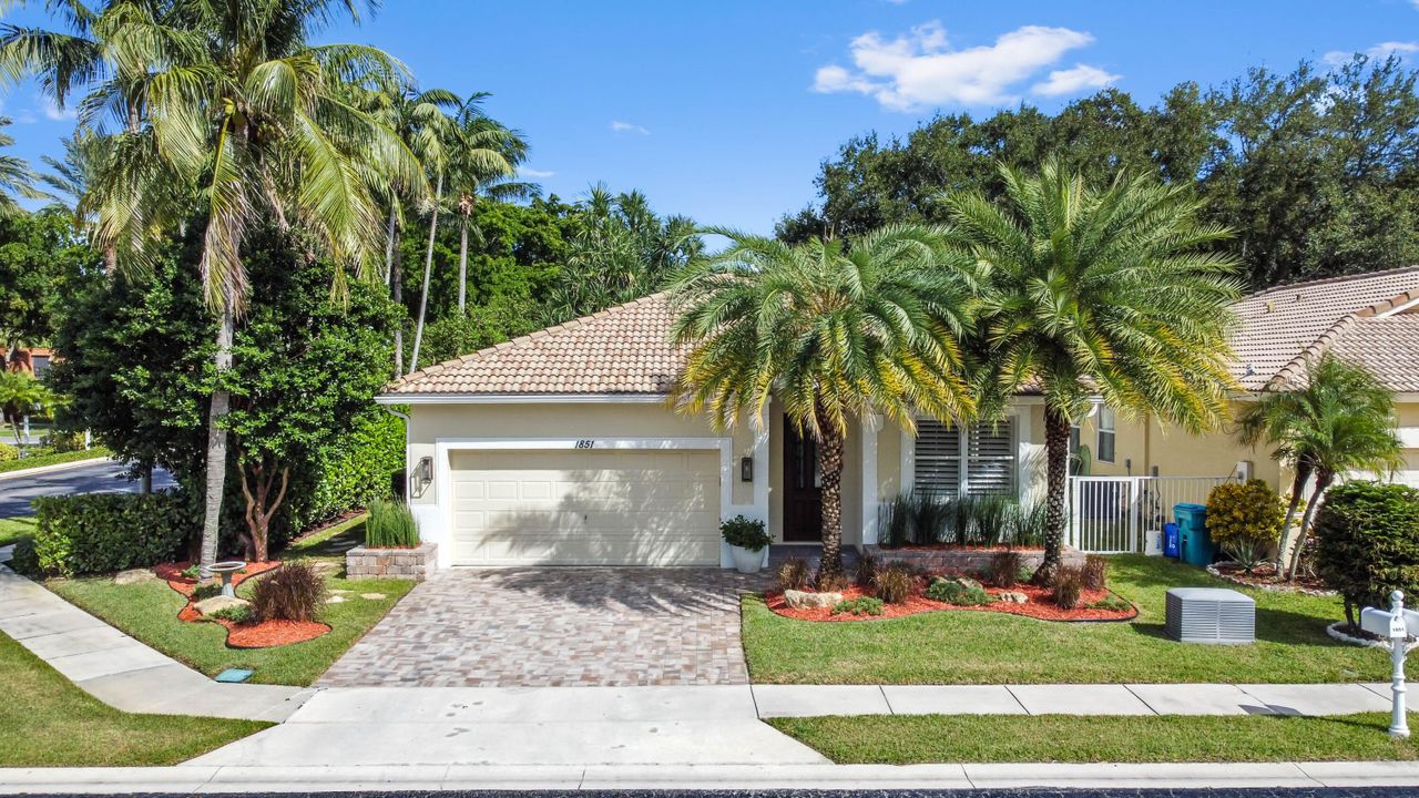 Active With Contract: $595,000 (3 beds, 2 baths, 1688 Square Feet)