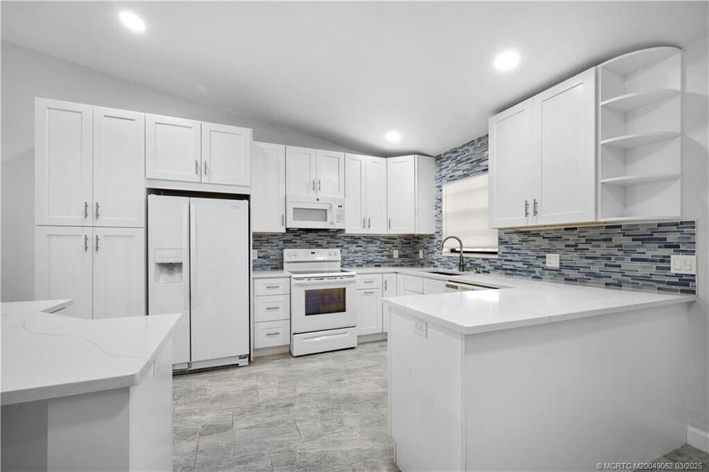 For Rent: $1,900 (2 beds, 2 baths, 1209 Square Feet)