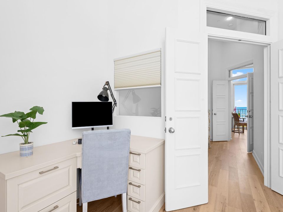 На продажу: $3,450,000 (4 спален, 3 ванн, 2355 Квадратных фут)