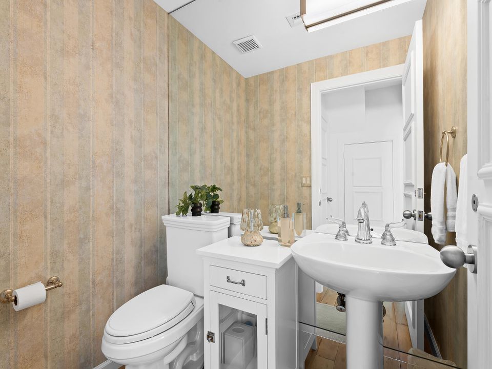 На продажу: $3,450,000 (4 спален, 3 ванн, 2355 Квадратных фут)