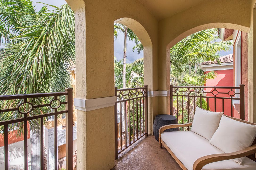 En Renta: $3,850 (2 camas, 3 baños, 2284 Pies cuadrados)