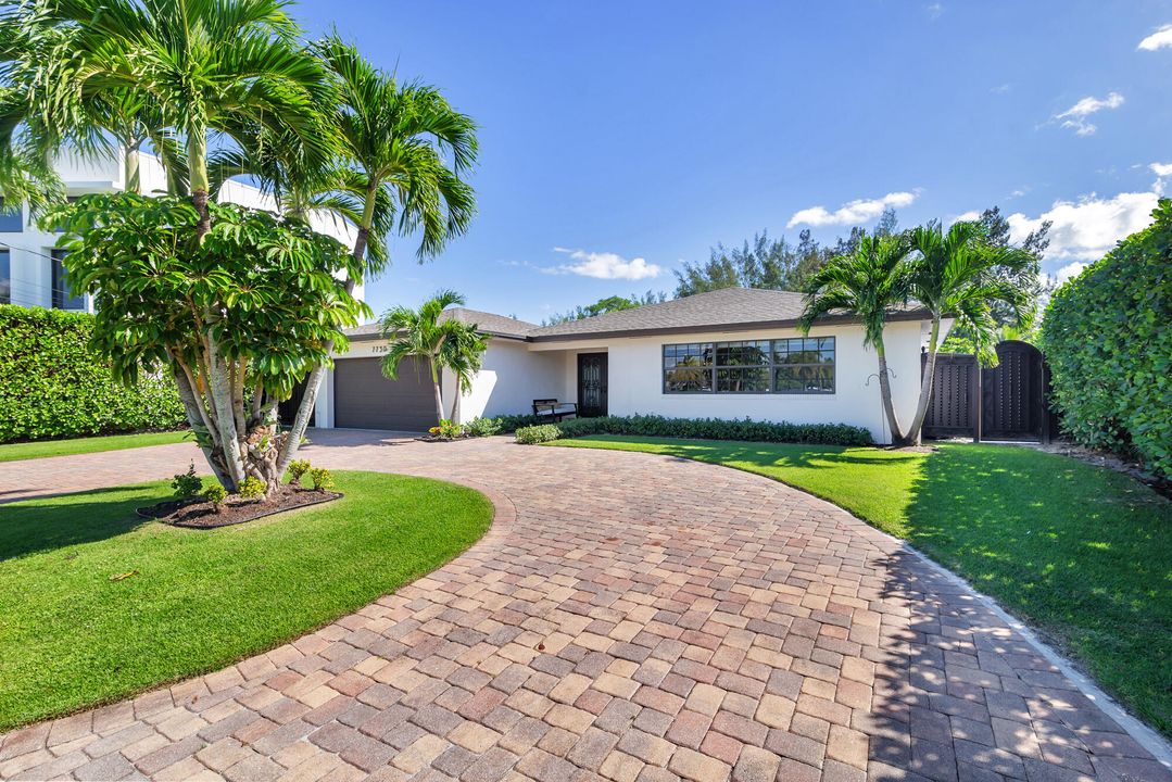 For Sale: $1,450,000 (4 beds, 3 baths, 2425 Square Feet)