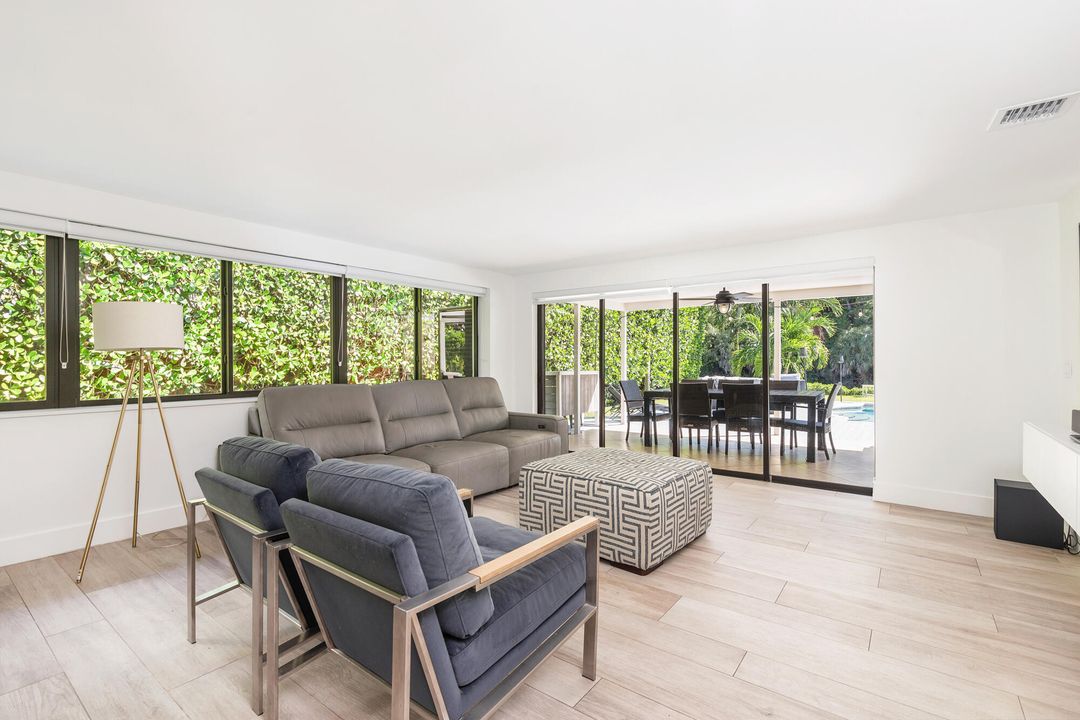 For Sale: $1,450,000 (4 beds, 3 baths, 2425 Square Feet)