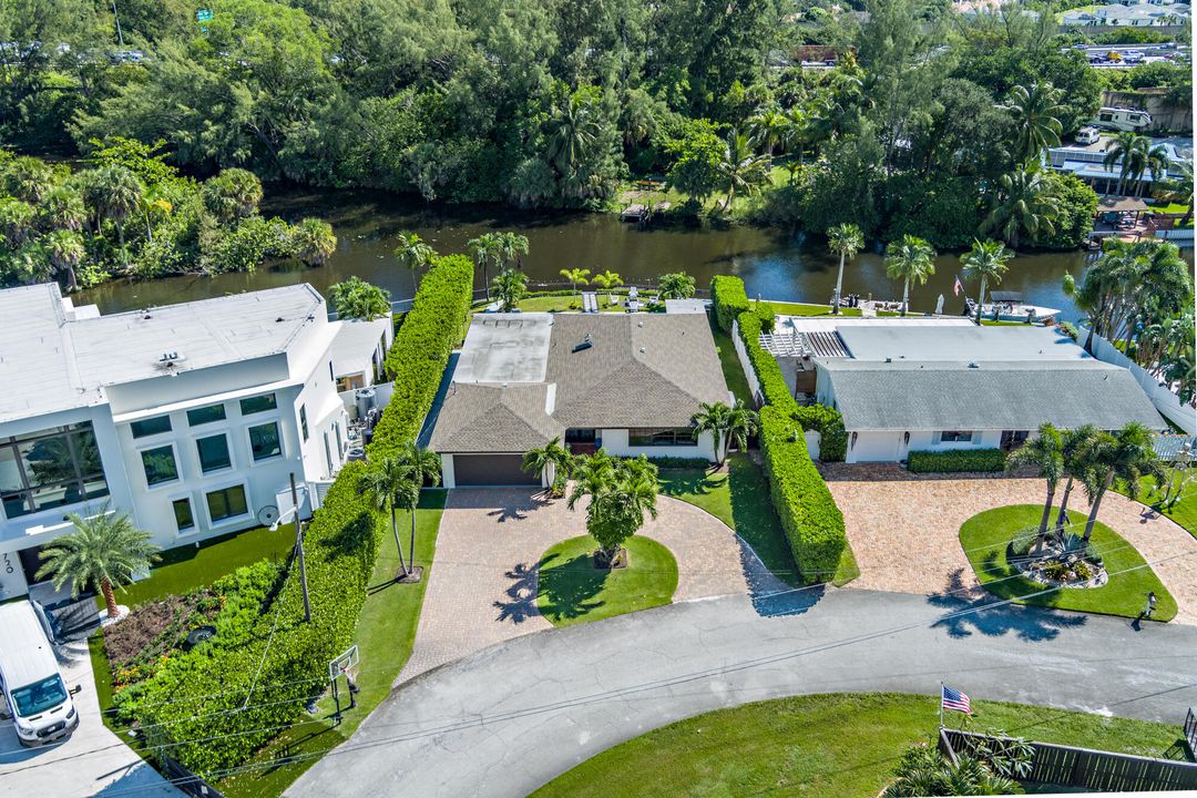 For Sale: $1,450,000 (4 beds, 3 baths, 2425 Square Feet)