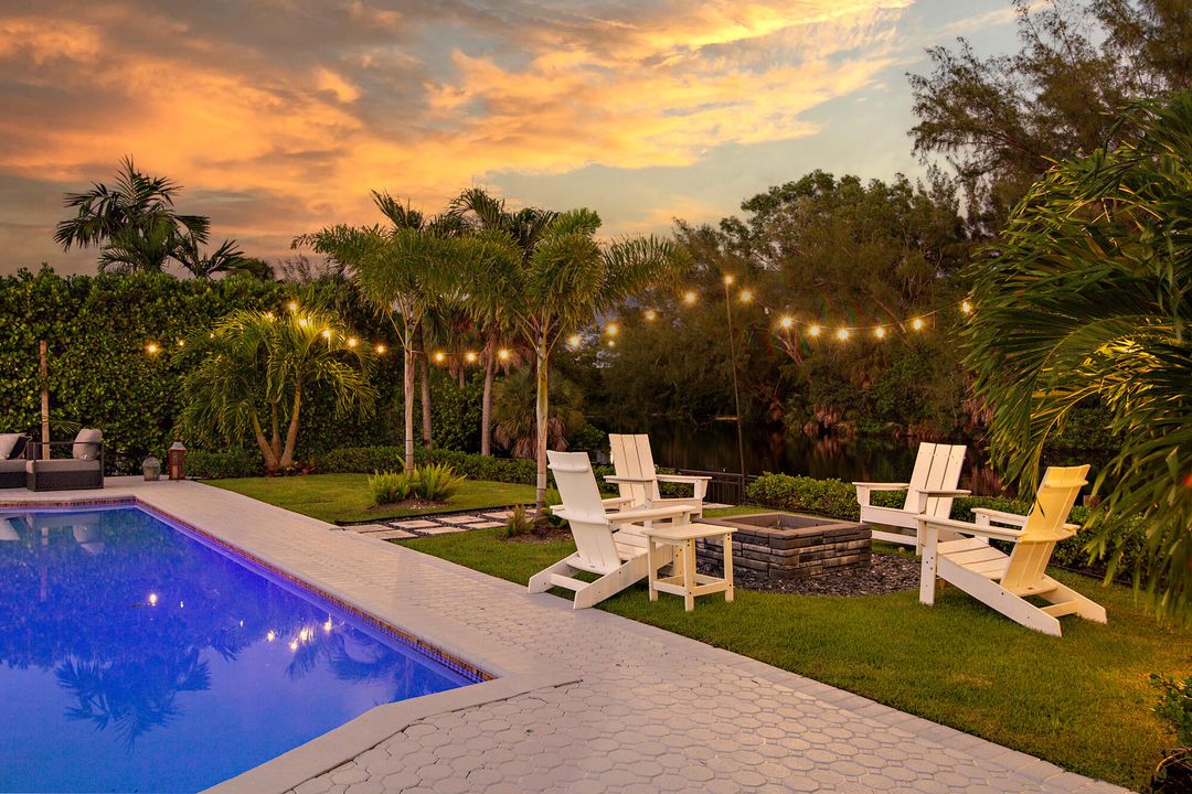 For Sale: $1,450,000 (4 beds, 3 baths, 2425 Square Feet)