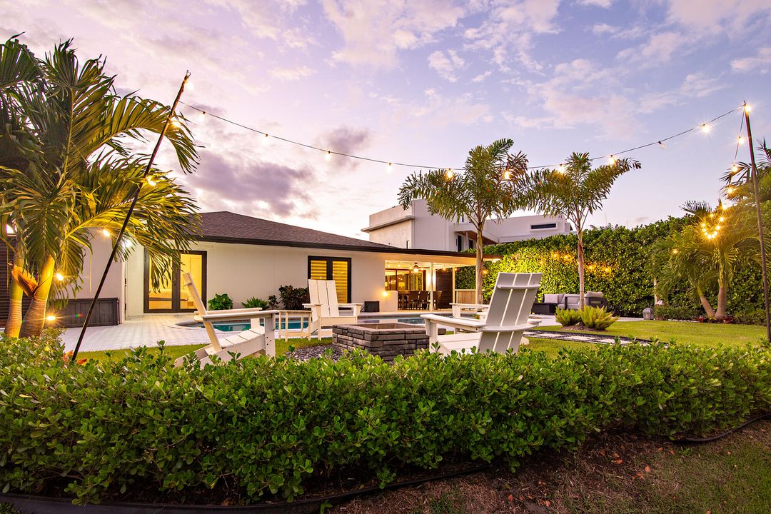 For Sale: $1,450,000 (4 beds, 3 baths, 2425 Square Feet)