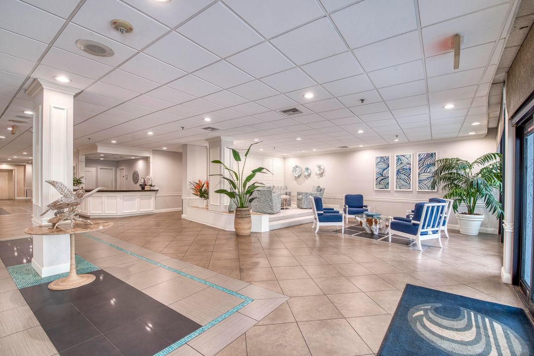 Под контрактом: $635,000 (2 спален, 2 ванн, 1306 Квадратных фут)