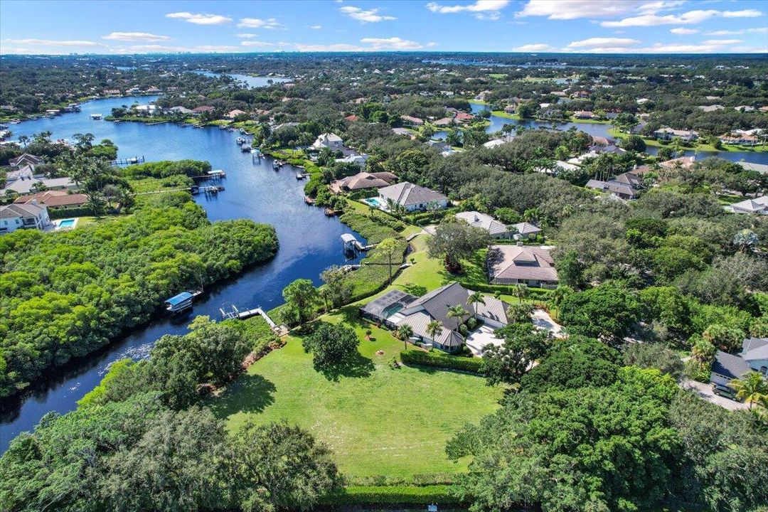 合同活跃: $1,500,000 (0 贝兹, 0 浴室, 0 平方英尺)