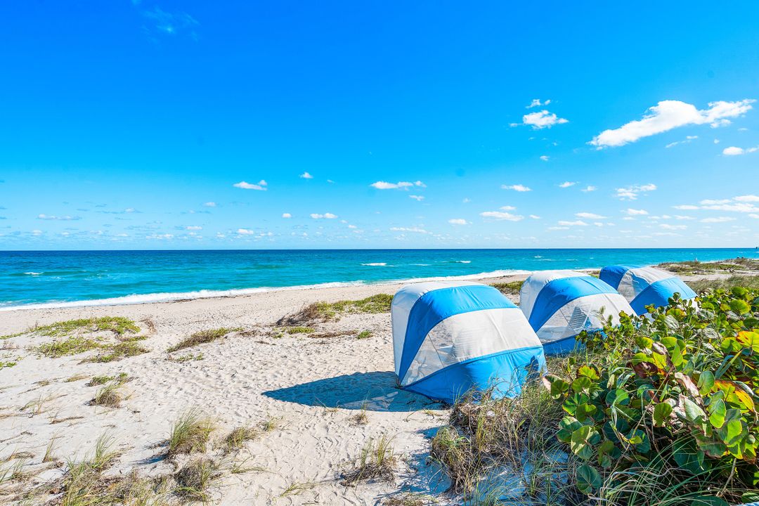 For Sale: $2,299,000 (3 beds, 3 baths, 2434 Square Feet)