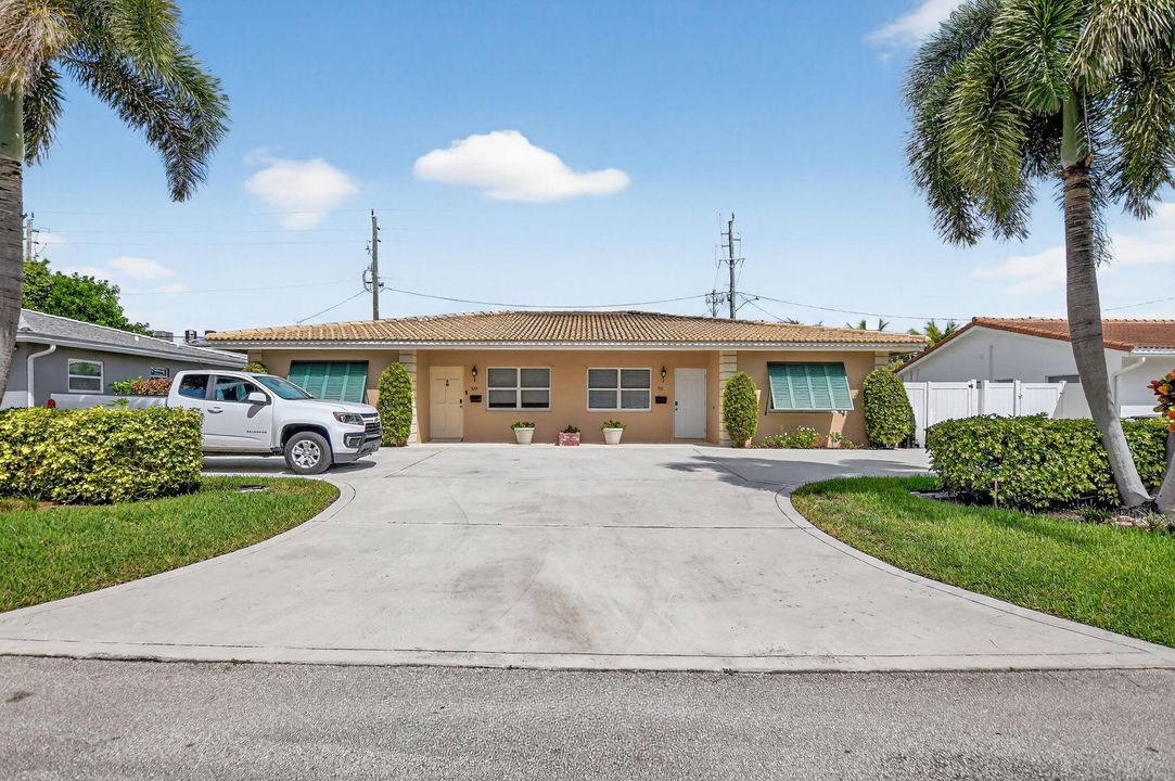 Active With Contract: $3,500 (3 beds, 2 baths, 1278 Square Feet)