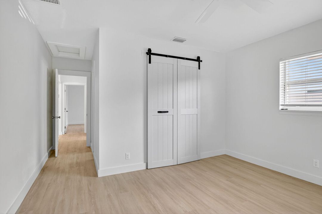 Active With Contract: $3,500 (3 beds, 2 baths, 1278 Square Feet)