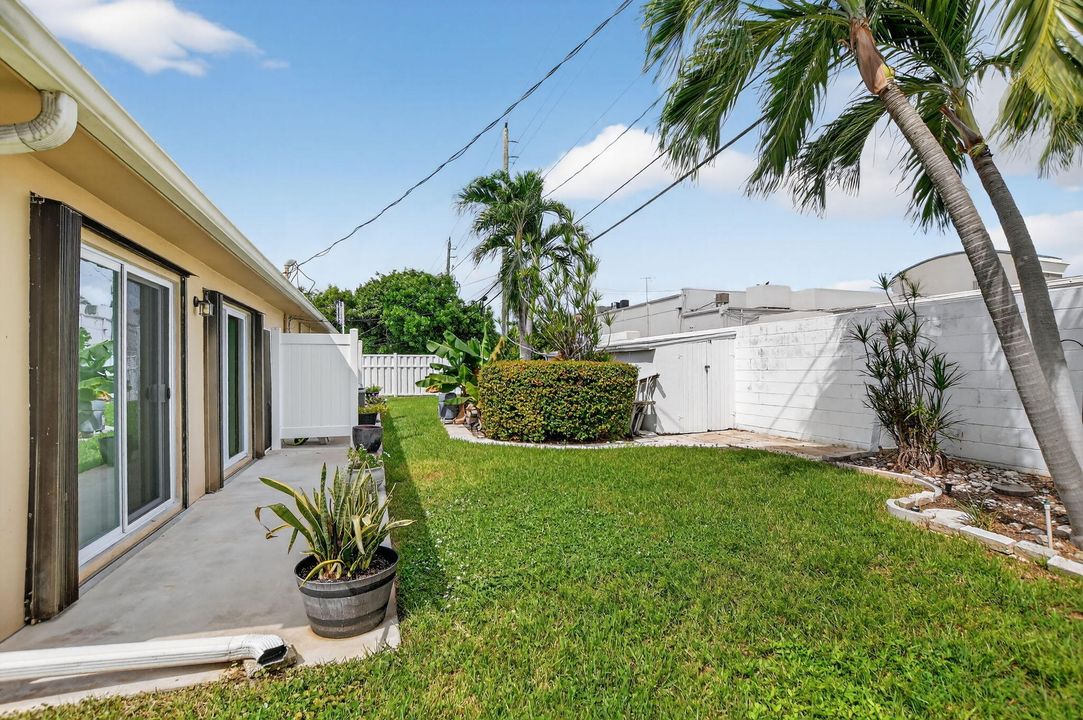 Active With Contract: $3,500 (3 beds, 2 baths, 1278 Square Feet)