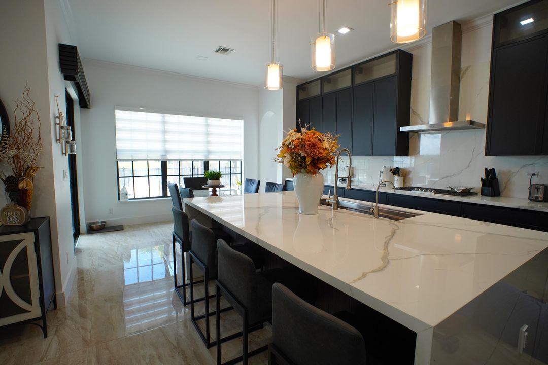 For Sale: $1,750,000 (5 beds, 3 baths, 3494 Square Feet)