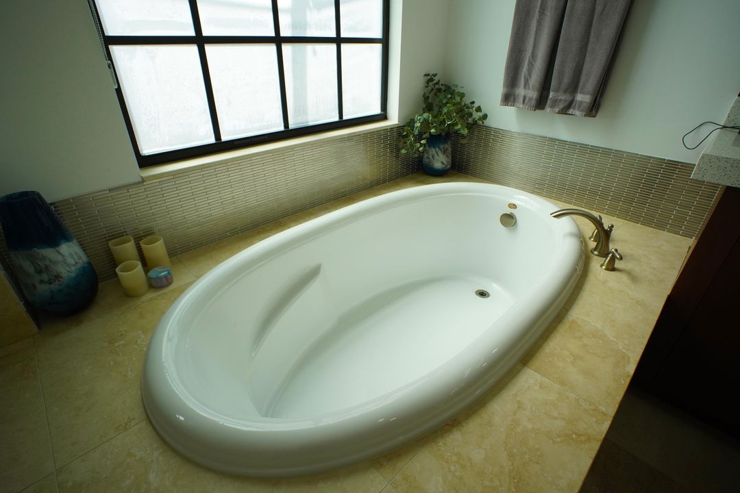 For Sale: $1,750,000 (5 beds, 3 baths, 3494 Square Feet)