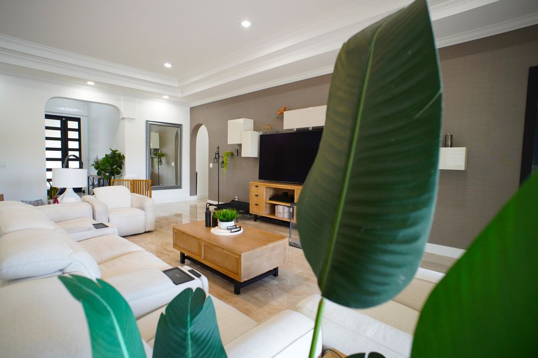 For Sale: $1,750,000 (5 beds, 3 baths, 3494 Square Feet)