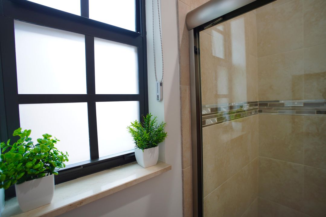 For Sale: $1,750,000 (5 beds, 3 baths, 3494 Square Feet)