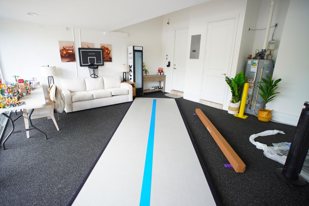 For Sale: $1,750,000 (5 beds, 3 baths, 3494 Square Feet)