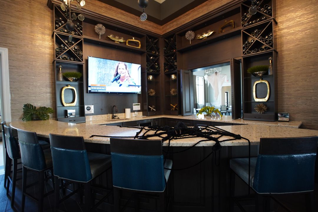 For Sale: $1,750,000 (5 beds, 3 baths, 3494 Square Feet)