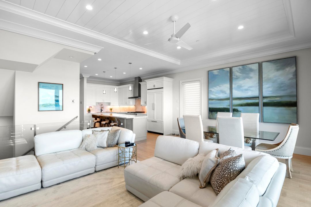 For Sale: $2,595,000 (3 beds, 4 baths, 3099 Square Feet)