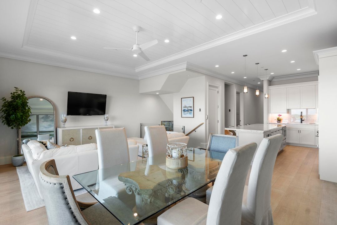 For Sale: $2,595,000 (3 beds, 4 baths, 3099 Square Feet)